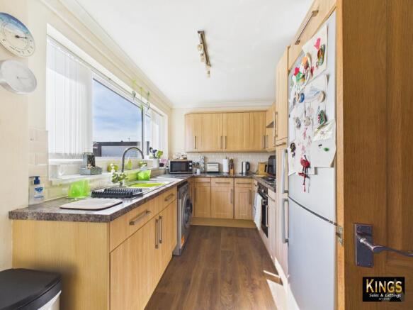 2 bed Semi-Detached Bungalow for sale Image 4