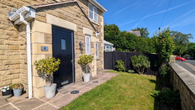 Holland House, Cinnamon Brow, Upholland, WN8 0PG photo 4