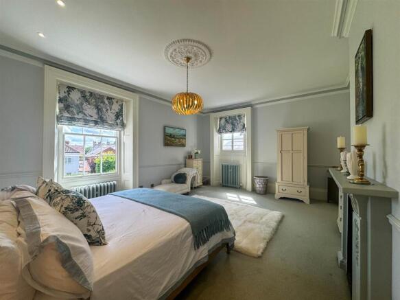 1 bed Apartment for sale Image 12