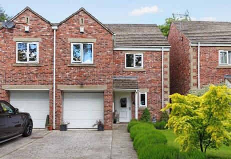 Chevet Mews, Wakefield, WF2
