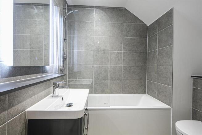 1 bed Apartment to rent Image 7