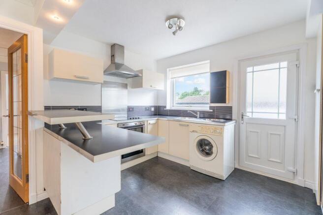 4 Raillies Road, Largs, KA30 8QZ photo 4