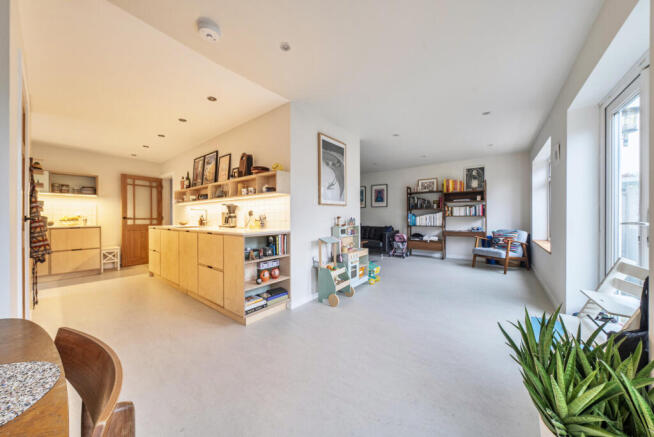 1385014-9-69286f1...