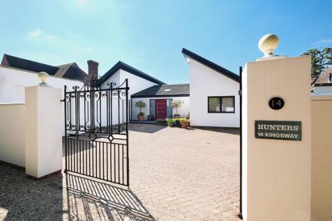 Kingsway, Craigweil Private Estate, Bognor Regis, West Sussex, PO21