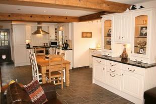 KITCHEN/BREAKFAST RO