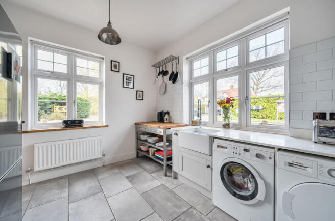 1429932-12-69b443...