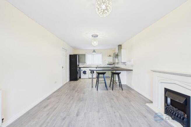 Lounge/Kitchen