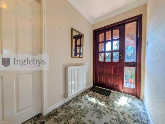 2 bed Semi-Detached Bungalow for sale Image 4