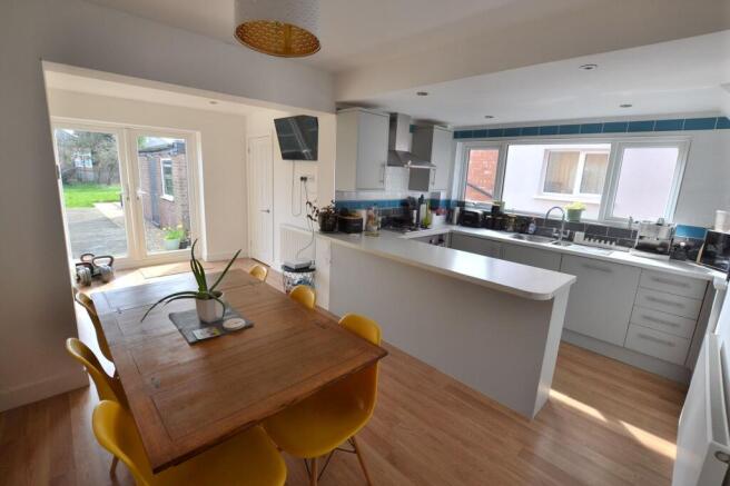 Open Plan Dining Kitchen