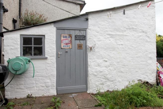 Shed.jpg