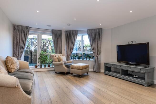 Ashburnham-Mews-8