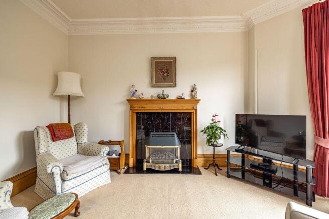 37 Balmoral Place, Galashiels, TD1 1JD photo 4