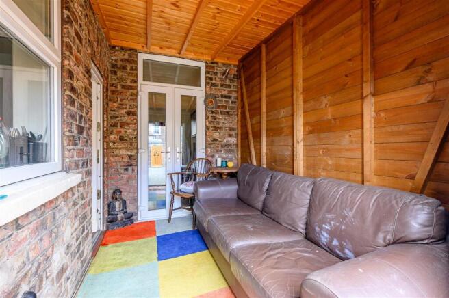 2 bed Terraced for sale Image 10
