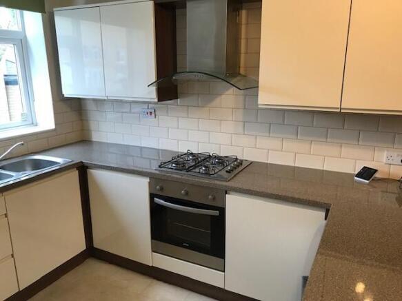 2 bed Town House to rent Image 5