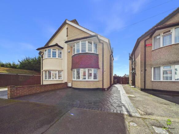 Presented by Clinton at EweMove Bexleyheath and Da