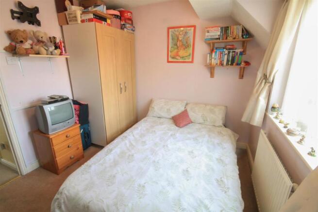 BEDROOM 2