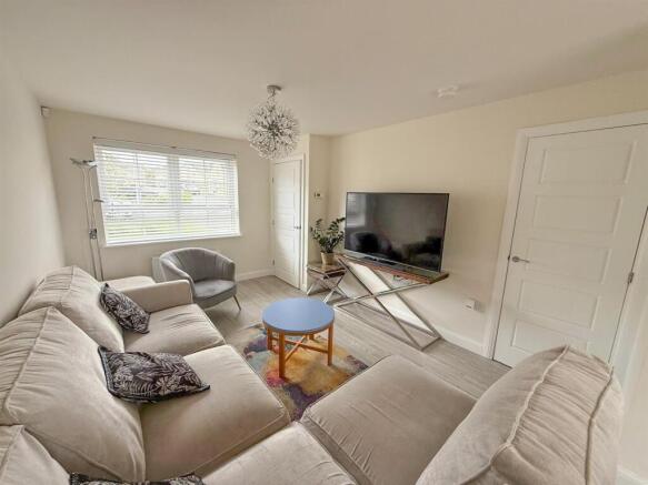 3 bed detached property, Silsden