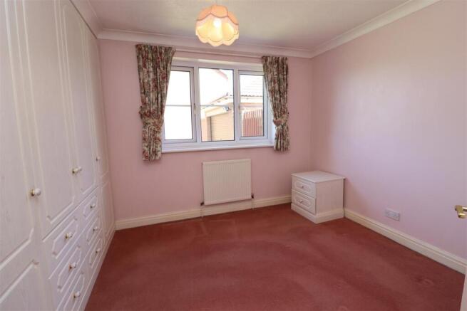 3 bed Detached Bungalow for sale Image 11