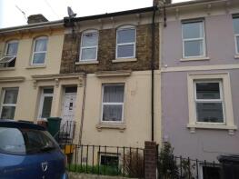 Flat 3, 14, De Burgh Street, Dover CT17 0BN