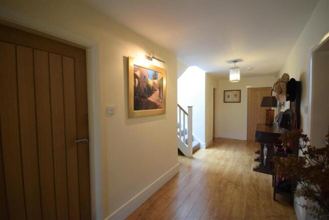 13 chapel Bank House, HX6 4DB.JPG