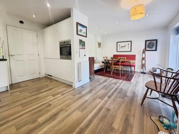 Kitchen/ Dining Area