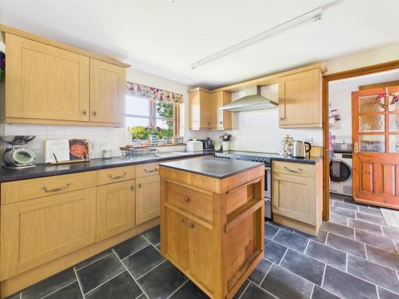 CAM05372G0-PR0010...