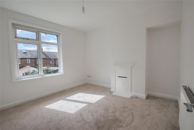 3 bed Terraced for sale Image 8