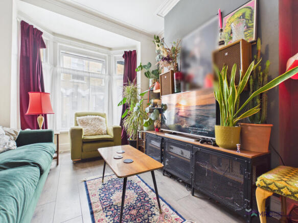 Two Bed House to Rent