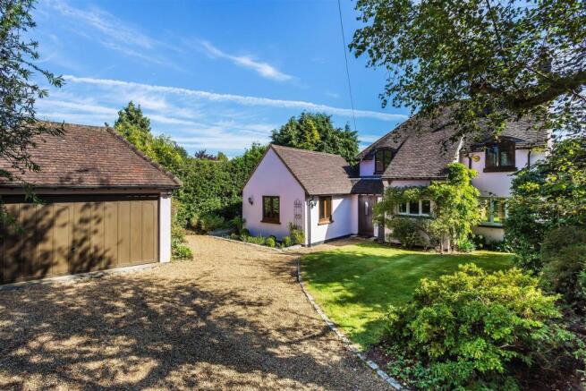 house. estate agency Abinger Hammer