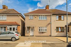 5, Thorntons Farm Avenue, Rush Green, Romford RM7 0TT