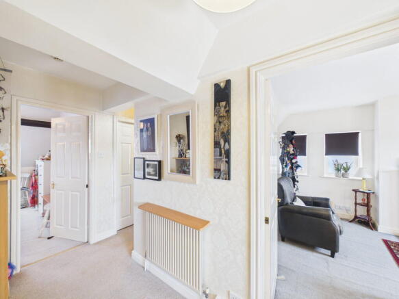 2 bed Apartment for sale Image 6