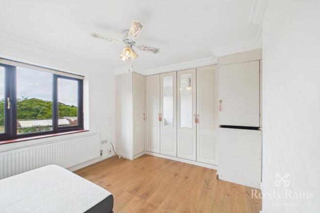 3 bed Semi-Detached for sale Image 11