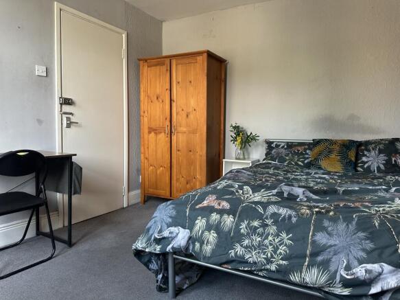 Pershore Road - Copy, Selly Park, West Midlands, B29 - Więcej