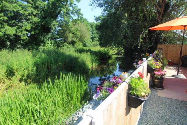 garden 2.JPG