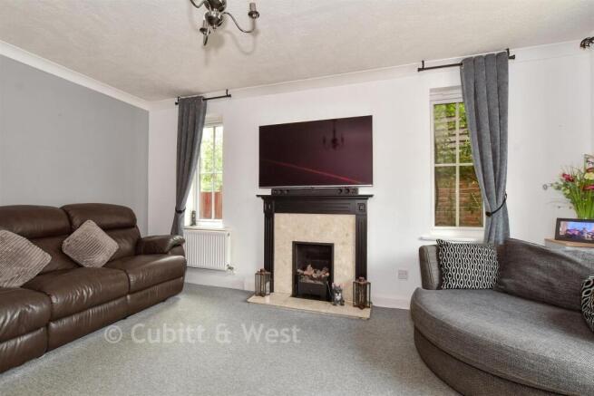Turnpike Way, Ashington, West Sussex photo 4