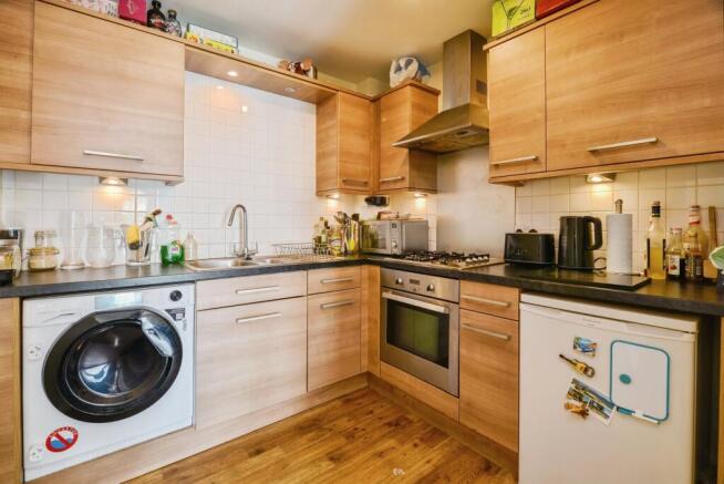 2 bed Flat for sale Image 9