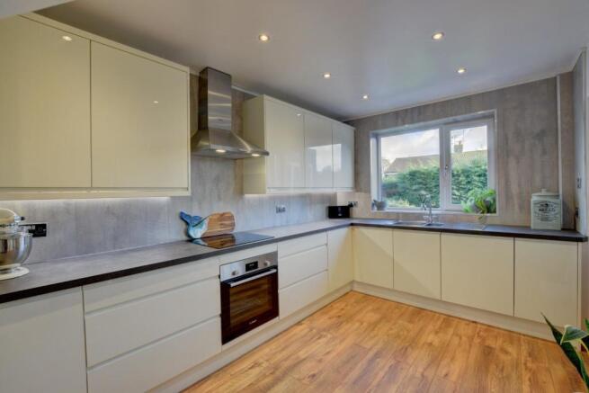 Kitchen - 2.jpg