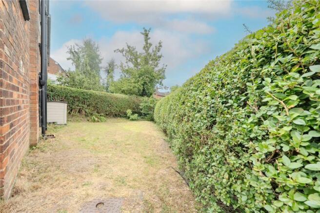 2 bed Terraced for sale Image 9