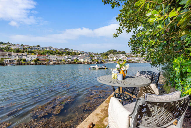 A08 - 1 Noss Mayo Noss Mayo - 250725