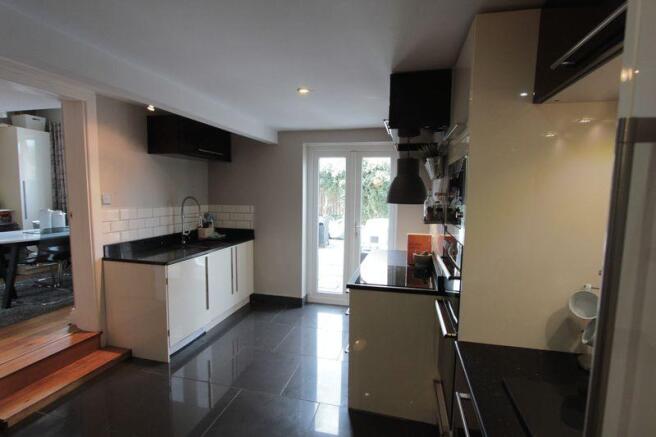 kitchen 02