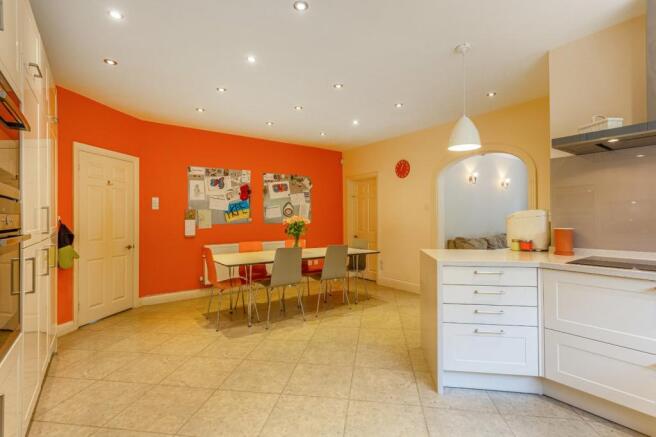 Kitchen/Breakfast