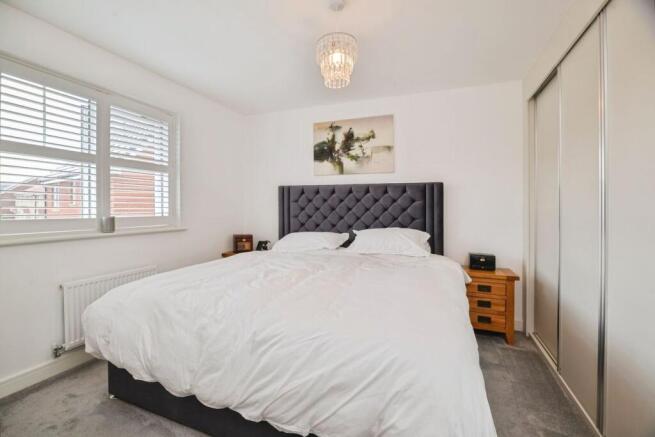 4 bed Detached for sale Image 12