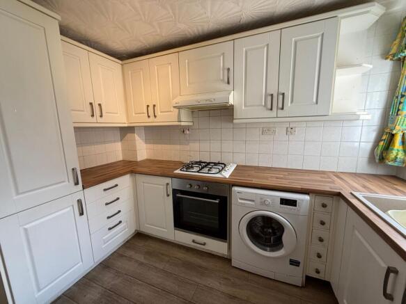 3 bed Terraced for sale Image 6