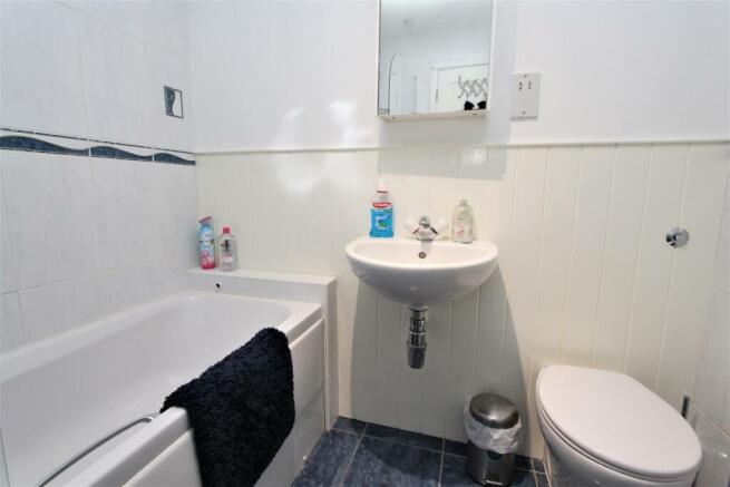 Bathroom.jpg