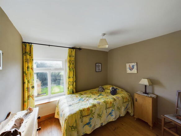4 bed Link Detached House for sale Image 11