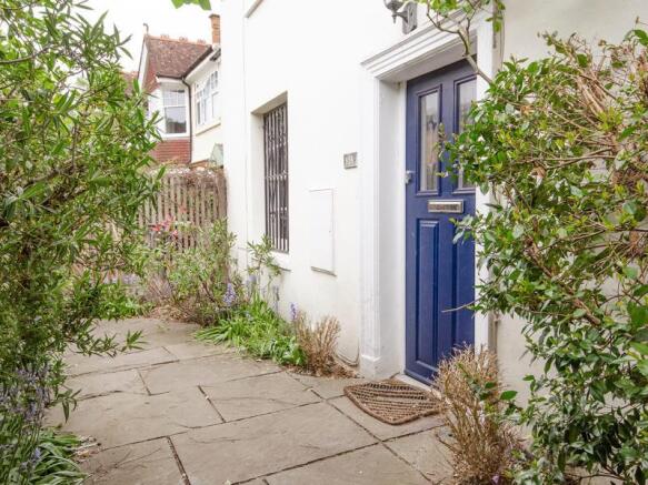 Front Garden b