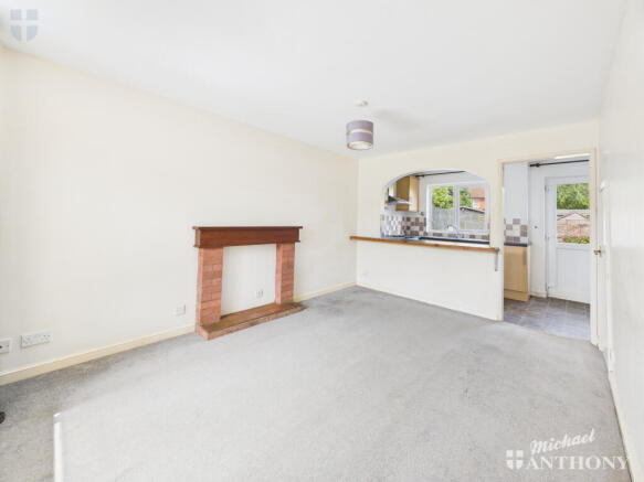 CAM03852G0-PR0383-STILL006