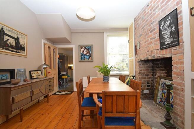 2 bed Terraced for sale Image 5