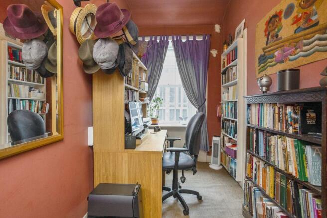 Photo 9