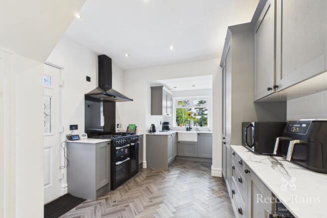 3 bed Detached for sale Image 7